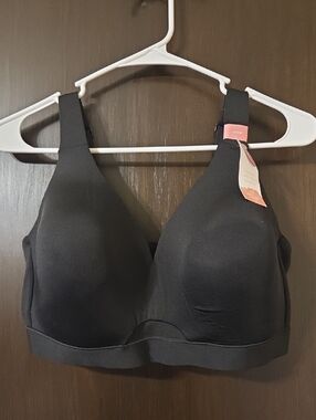 Cacique Black Wireless Seamless Comfort Bra NWT 40DD